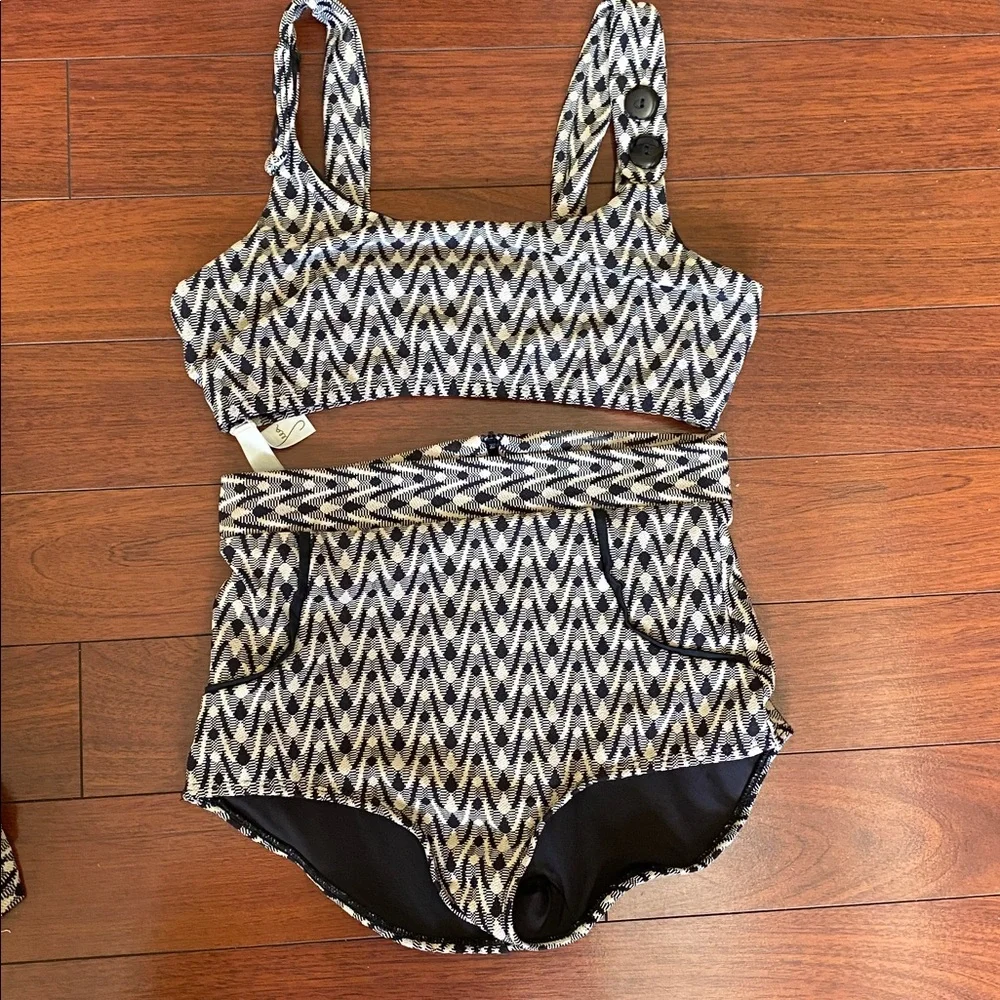 Seea Aries Georgia Bikini Set And Rashguard Sz M - Picture 2 of 5